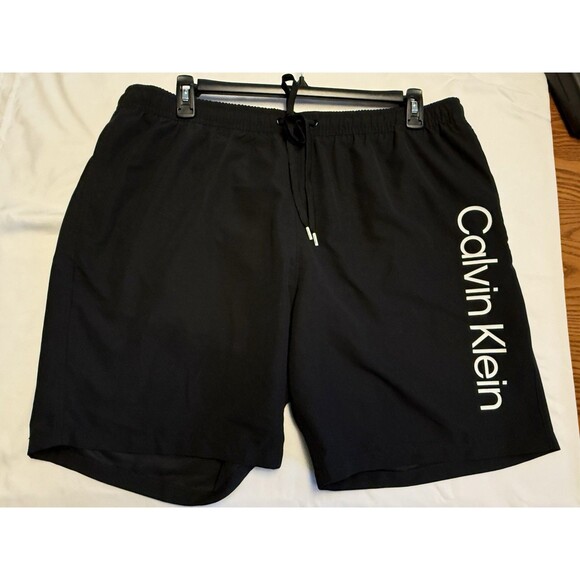 CALVIN KLEIN Mens Black Quick Dry Swim Shorts Pockets UPF 40+ Sz XXL (2XL) New - Picture 1 of 11